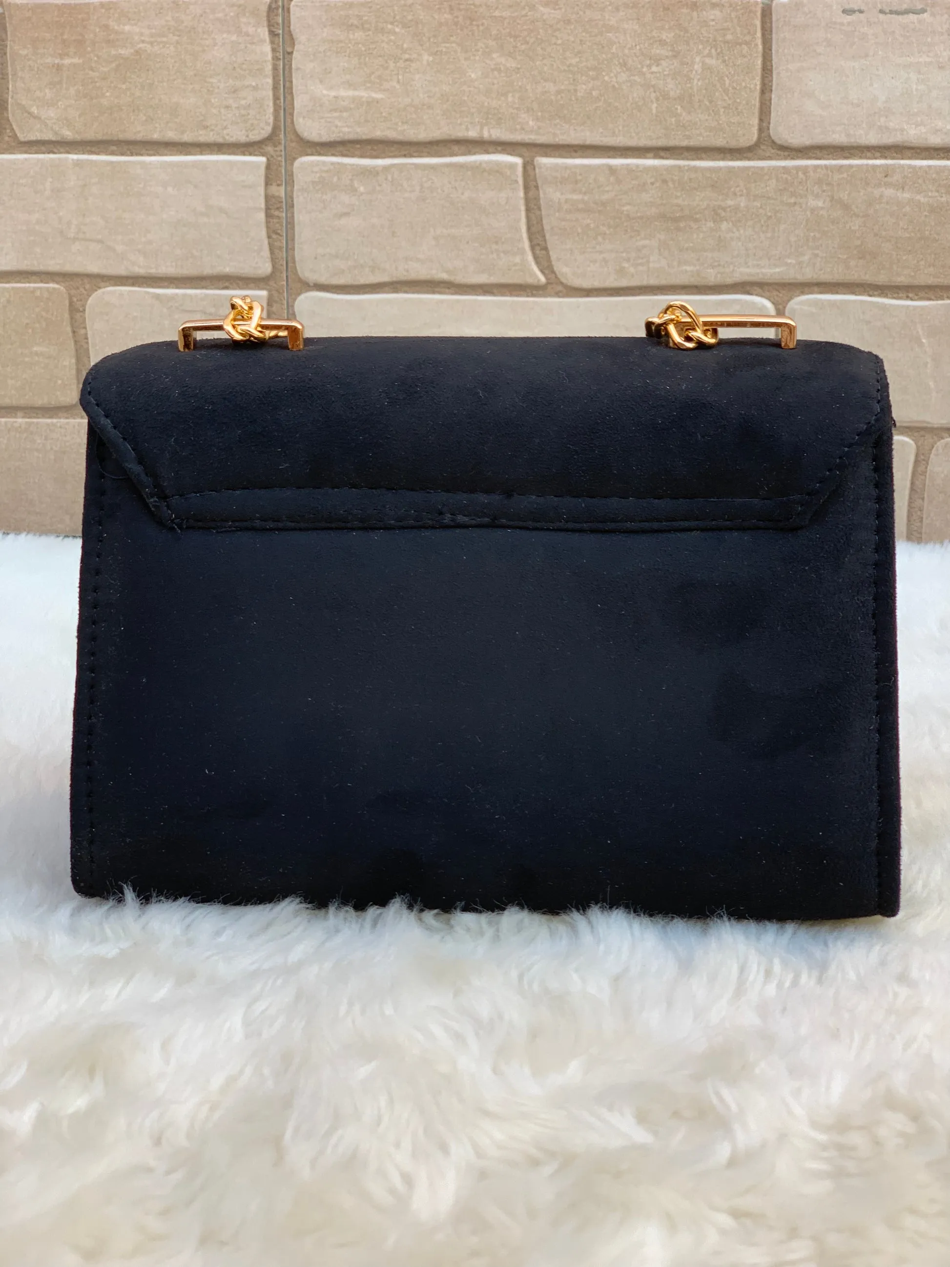 Alcan Chic Crossbody Bag - Jet Black