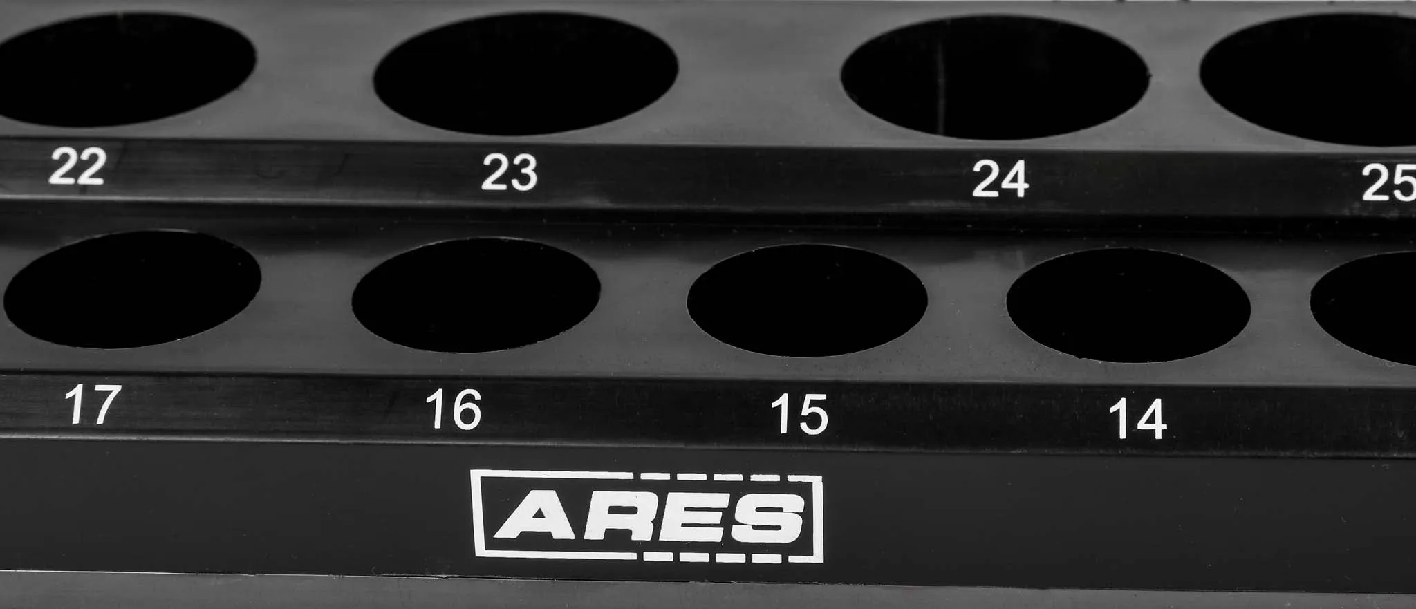 ARES 70237 - 19-Piece 1/2" Black Metric Magnetic Socket Holder