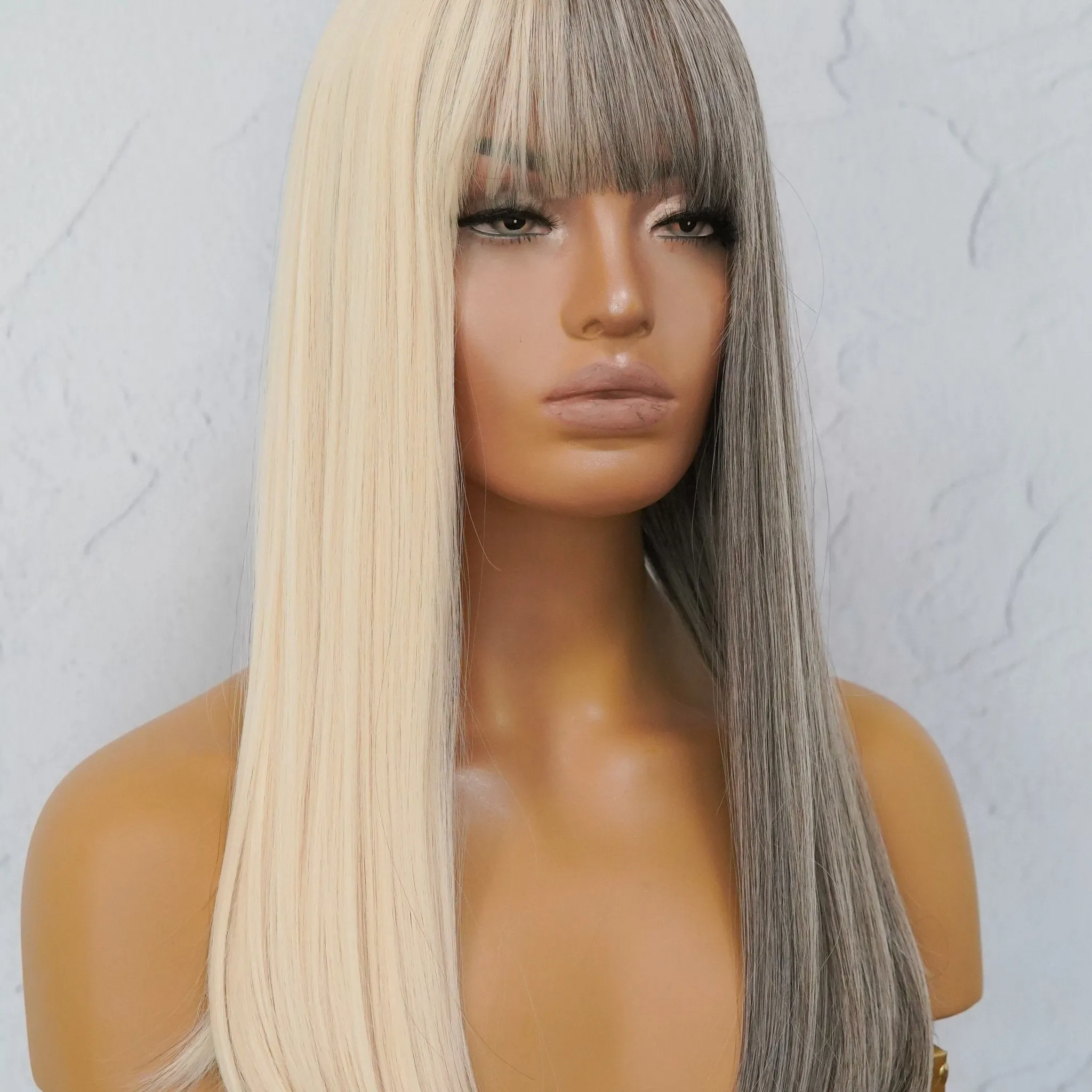 ASHLEY Grey Fringe Wig