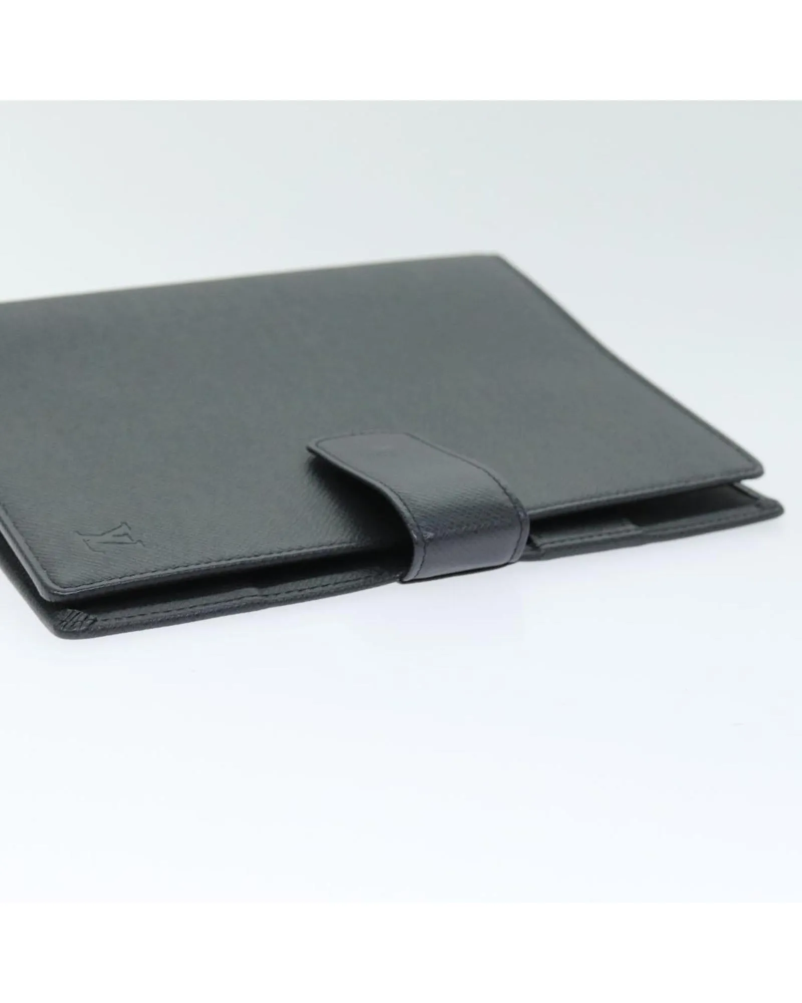 Black Taiga Leather Day Planner Cover