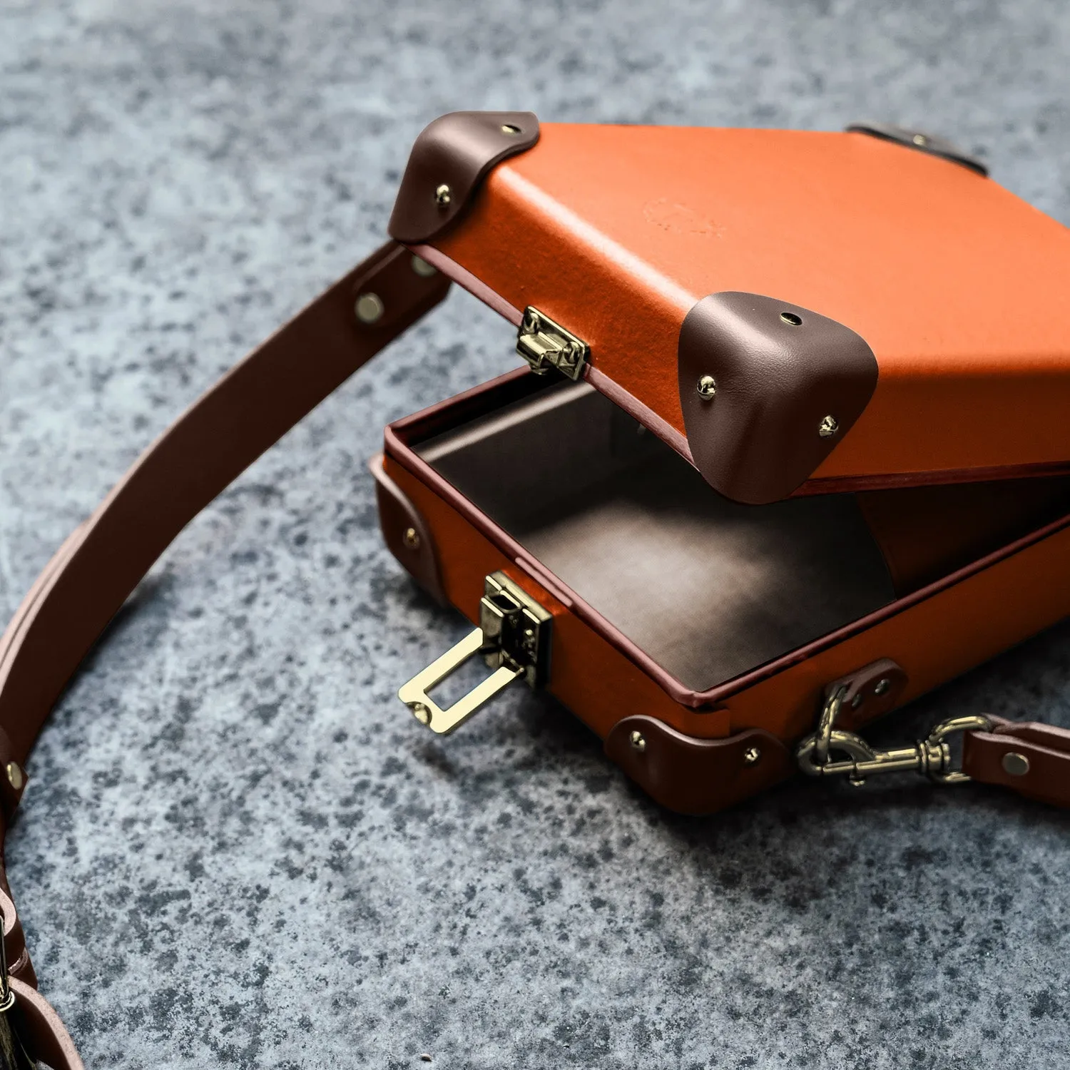 Centenary · Messenger Case | Marmalade/Brown