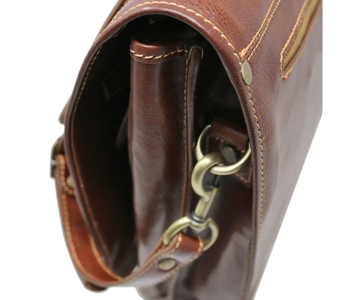 Cenzo Leather Messenger Bag