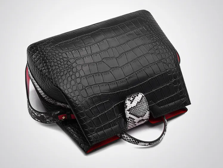 Embossed Crocodile Pattern PU Leather Handbag