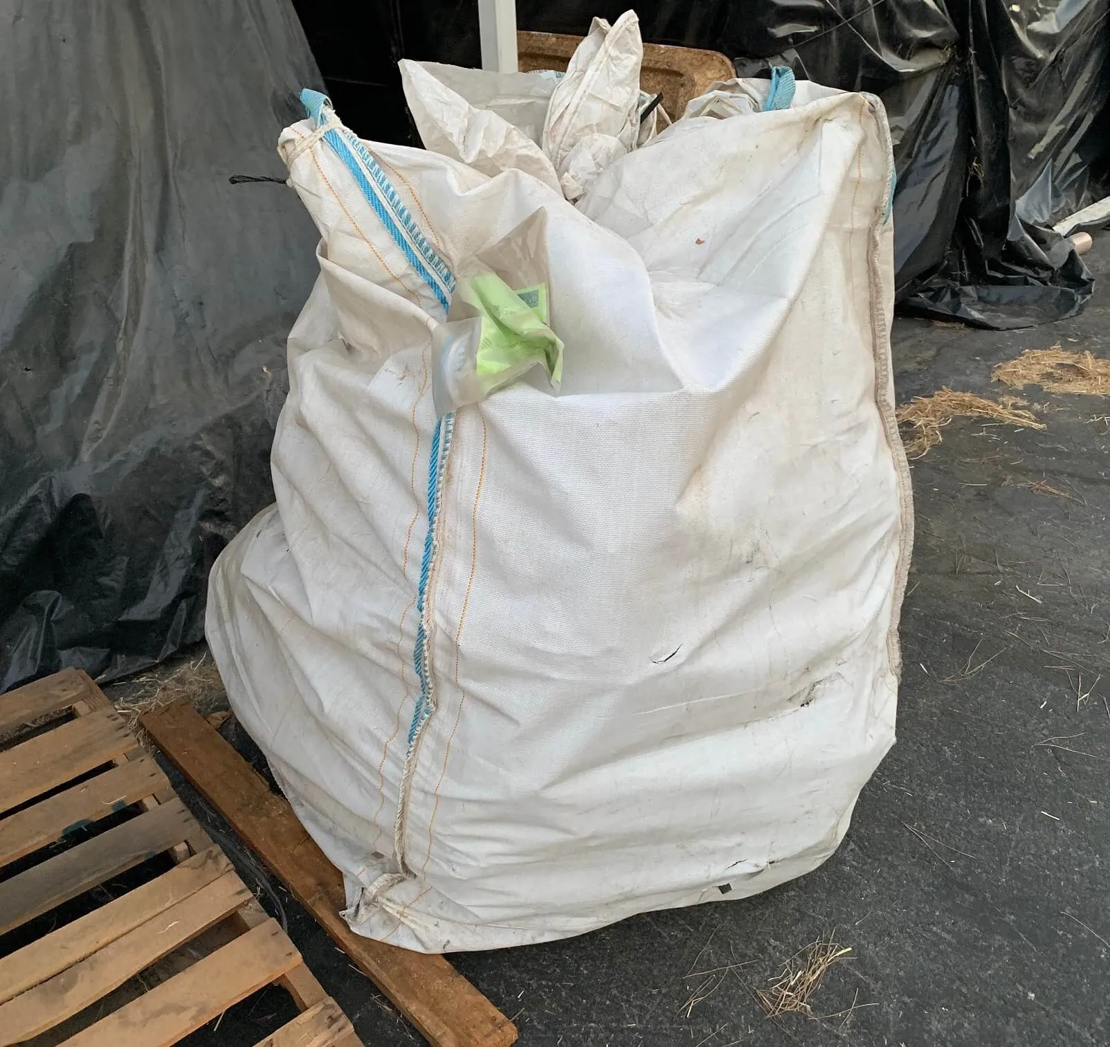 FIBC Bulk Bags - 3000 lb Capacity - 45 Cu Ft - 35" x 35" x 50"