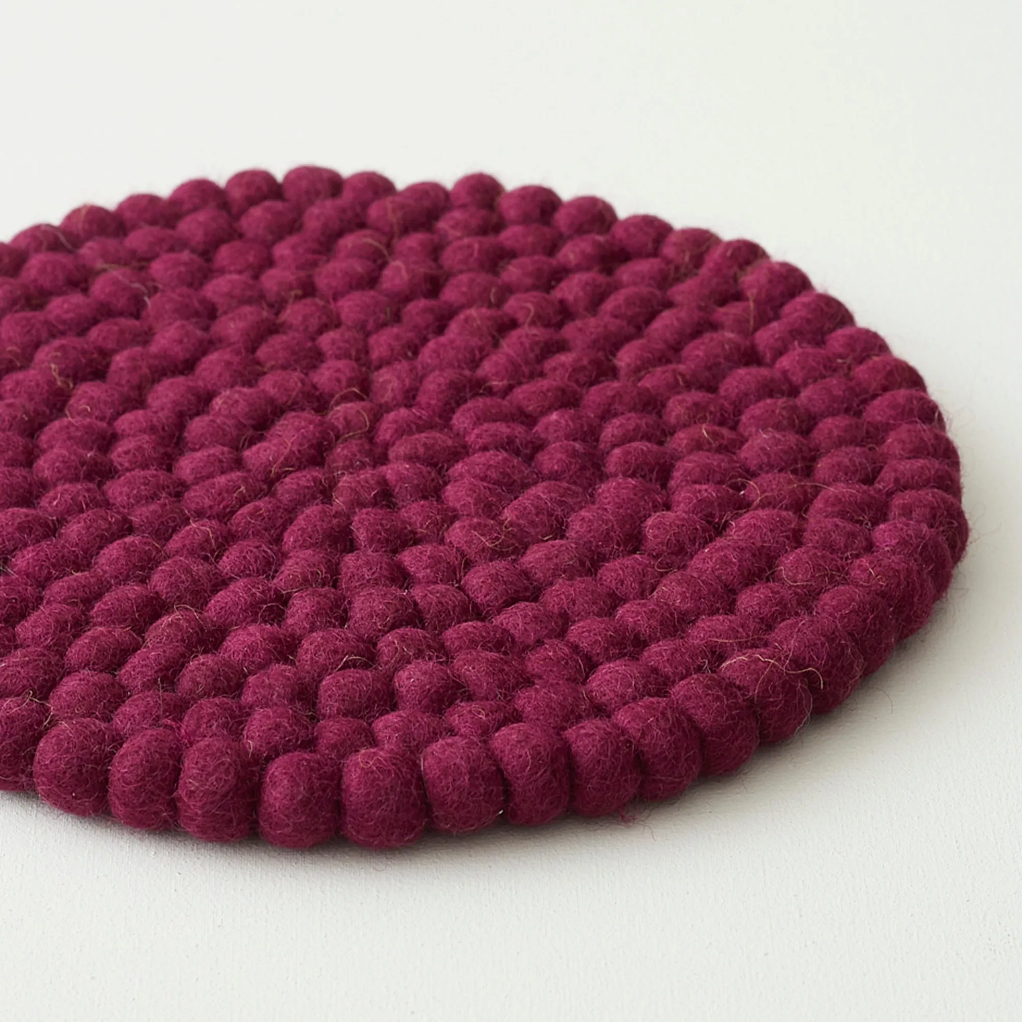 MILDO Round Felt Ball Table Mat Trivet Pack 4 (WS)