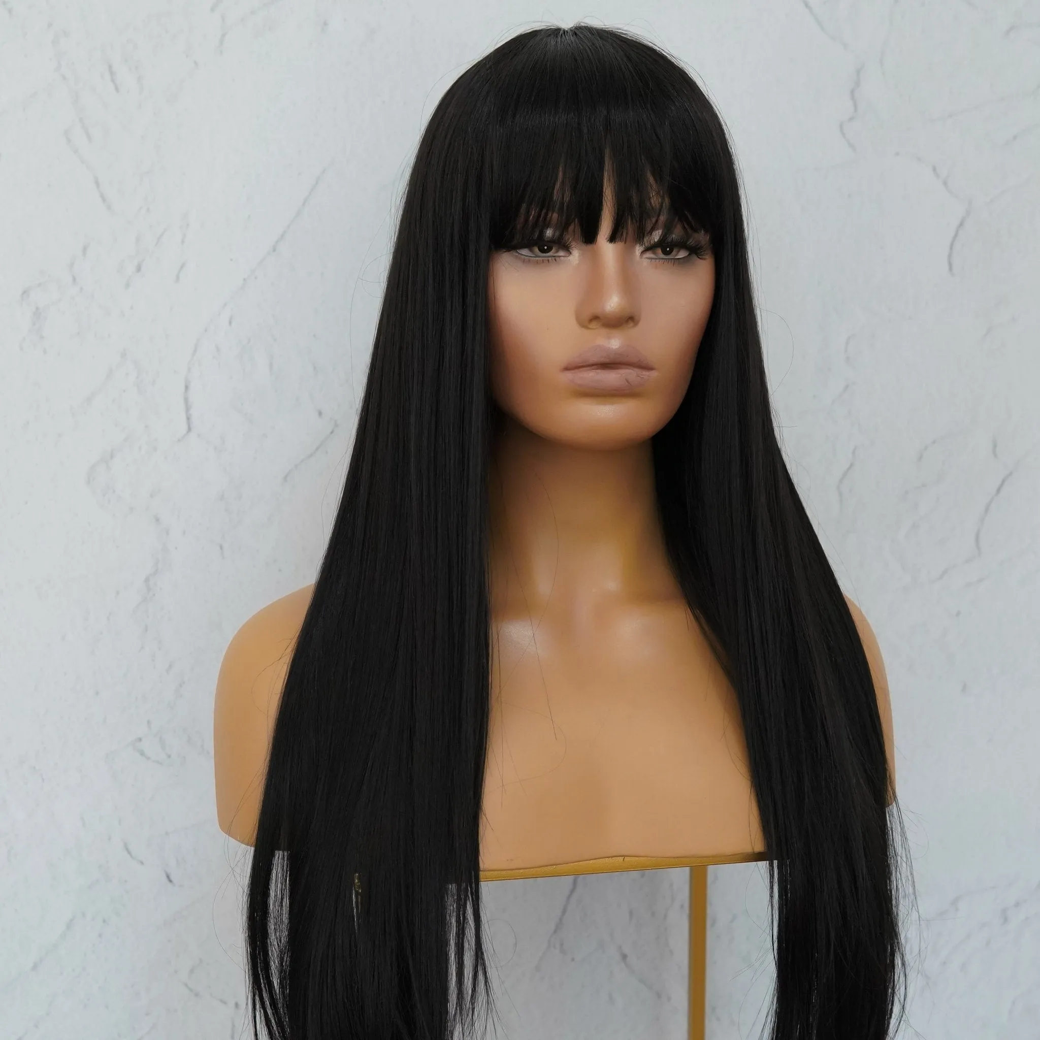 MONTANA Black Fringe Wig