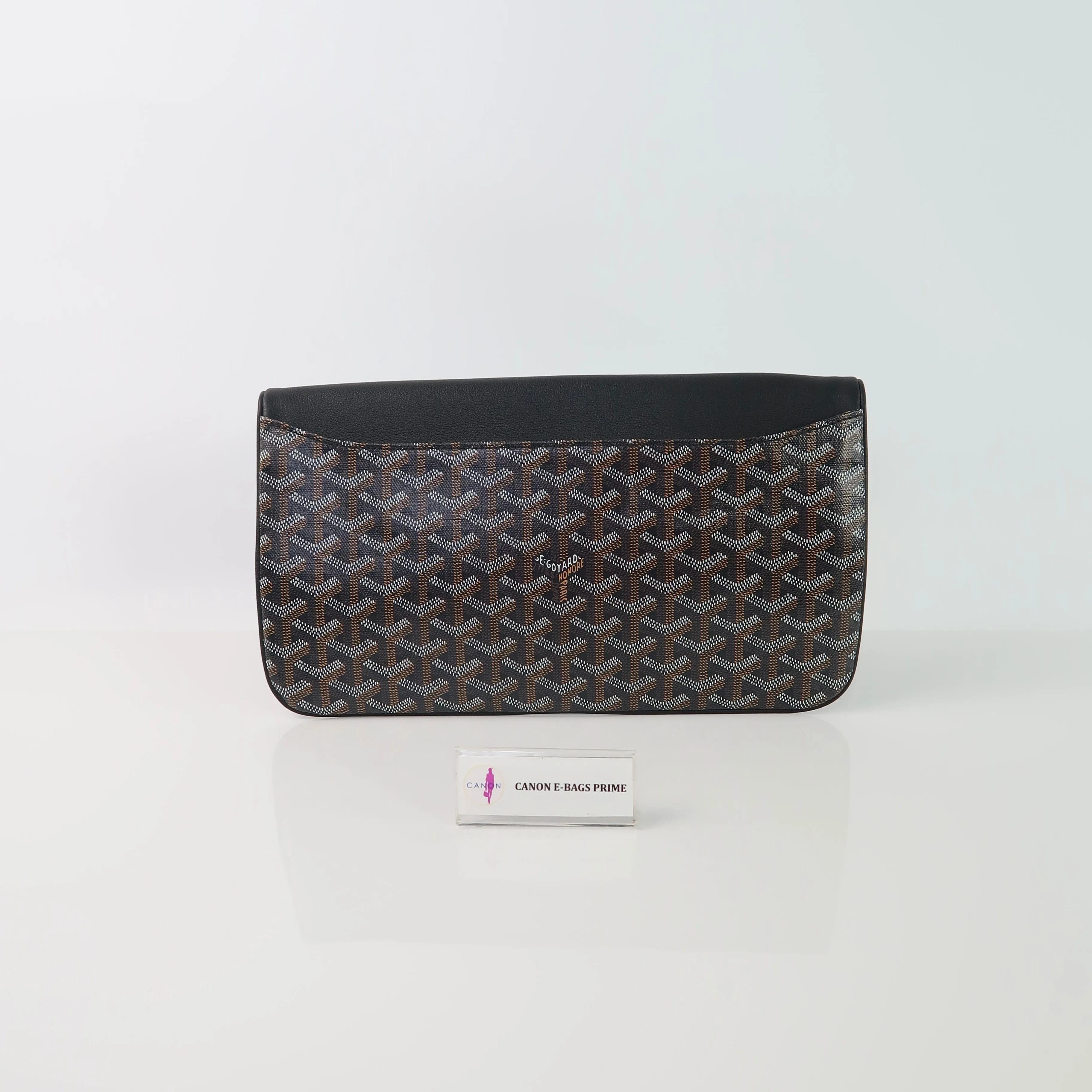 Sainte Marie Clutch