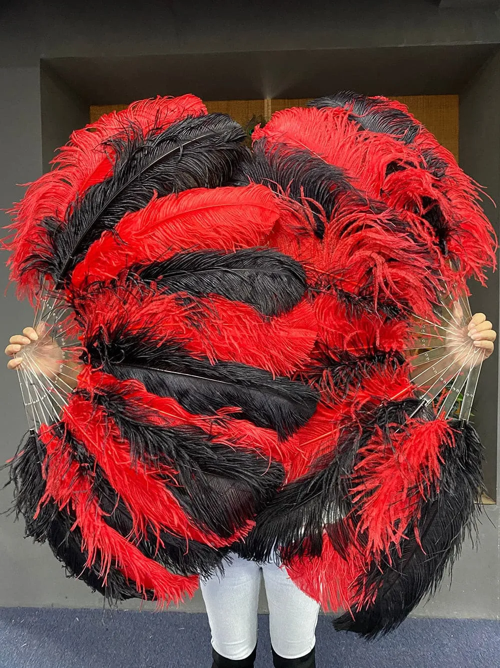 Single layer mix Red & black Beginner’s Ostrich Feather Fan 25"x 45"