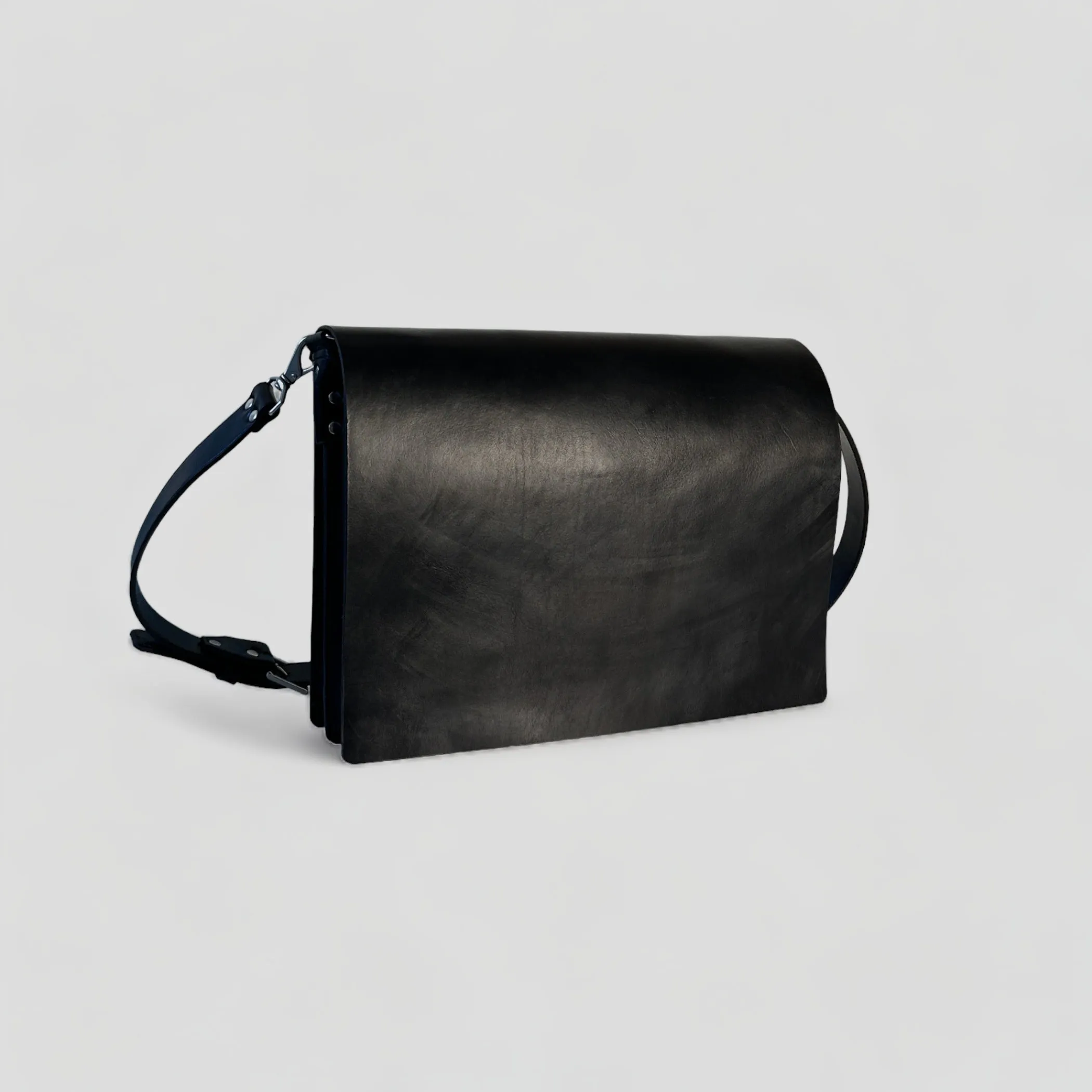 The Minimal - Black Chromexcel